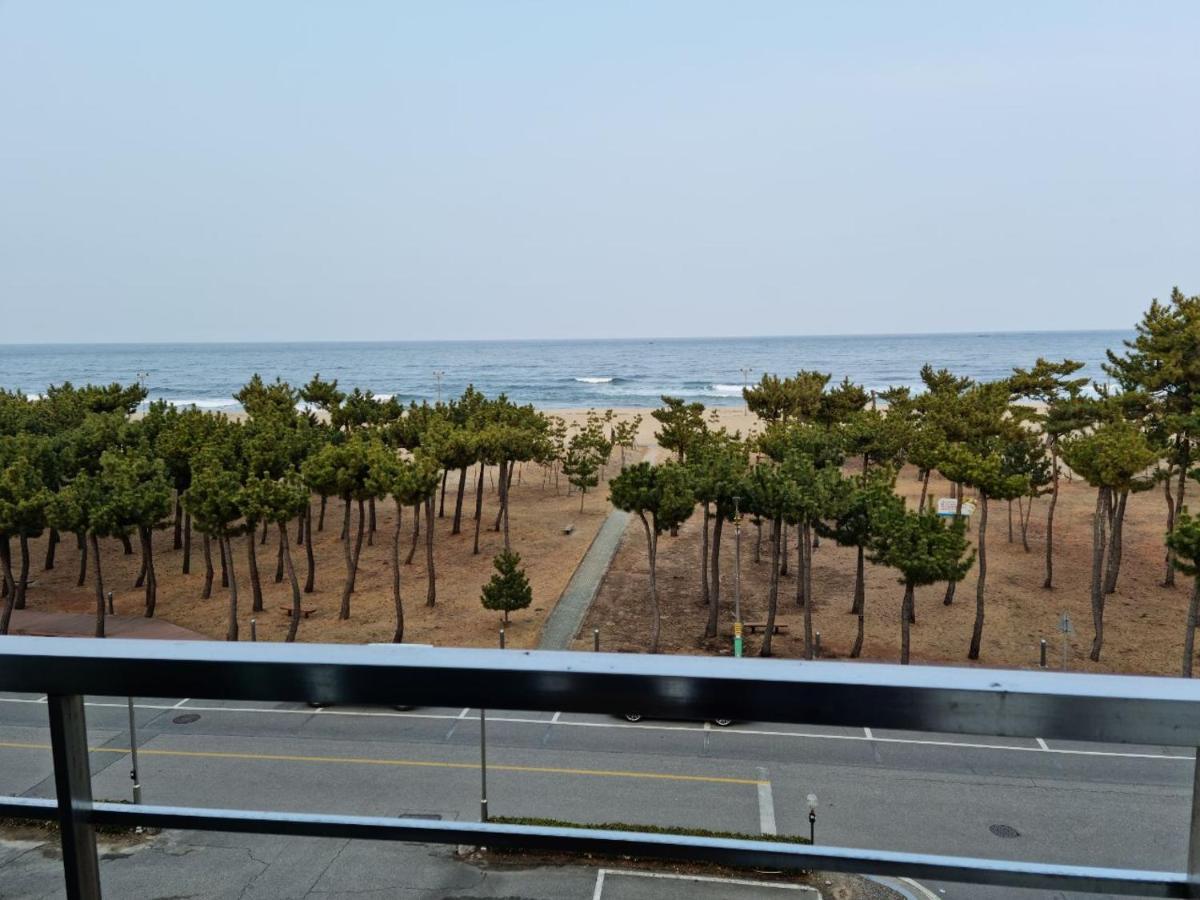 Pine Beach Yangyang Εξωτερικό φωτογραφία