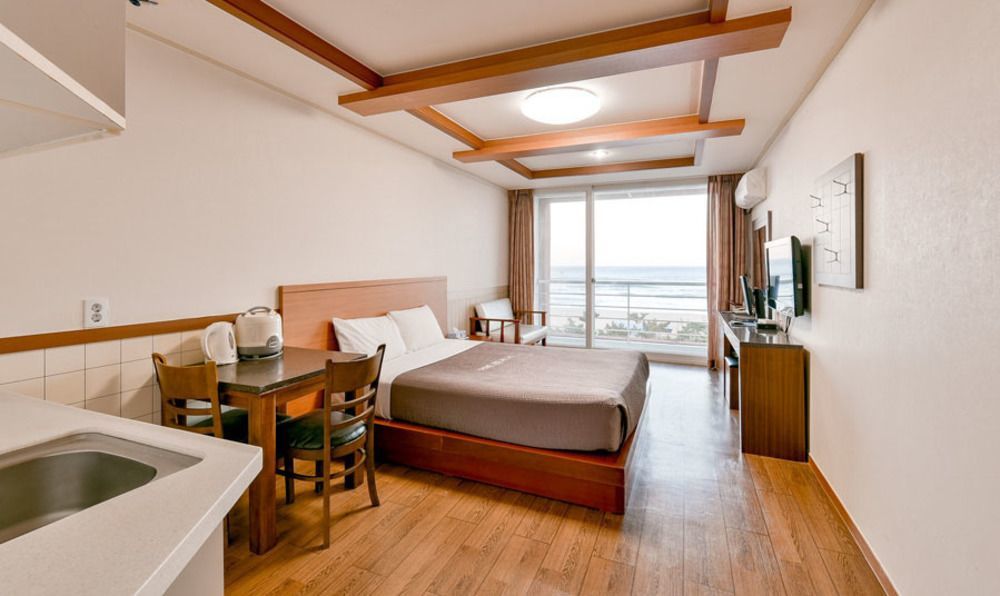 Pine Beach Yangyang Εξωτερικό φωτογραφία