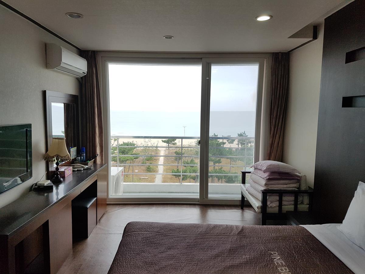 Pine Beach Yangyang Εξωτερικό φωτογραφία